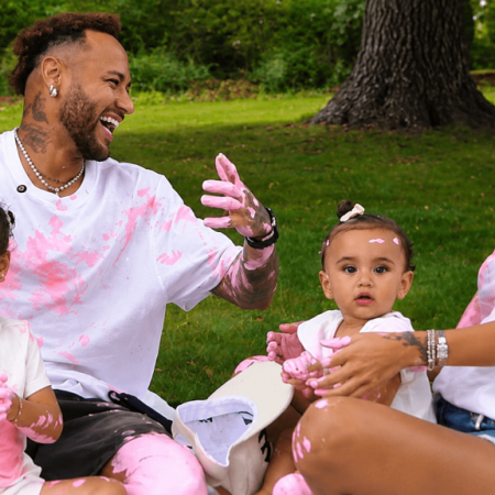 Neymar e Bruna Biancardi anunciam gravidez e revelam sexo do bebê
