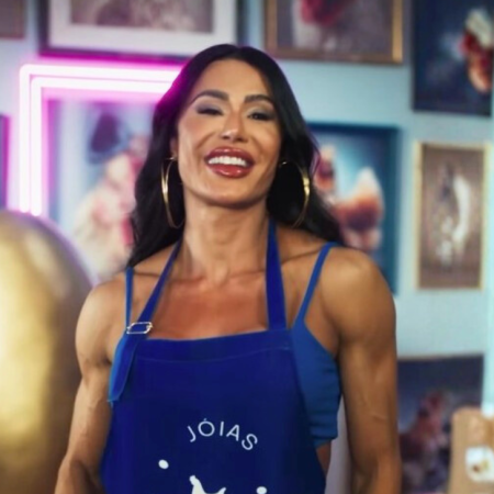 Gracyanne Barbosa desmente marca de ovos e assume que é publicidade