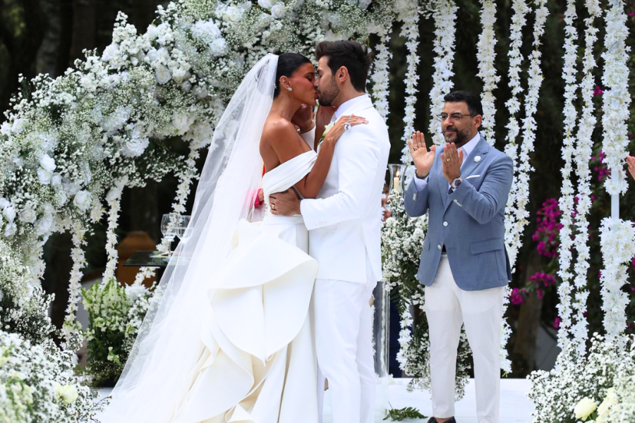 Mariano, da dupla com Munhoz, encanta fãs com seu casamento
